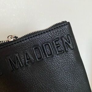 STEVE MADDEN MINI MAKEUP BAG